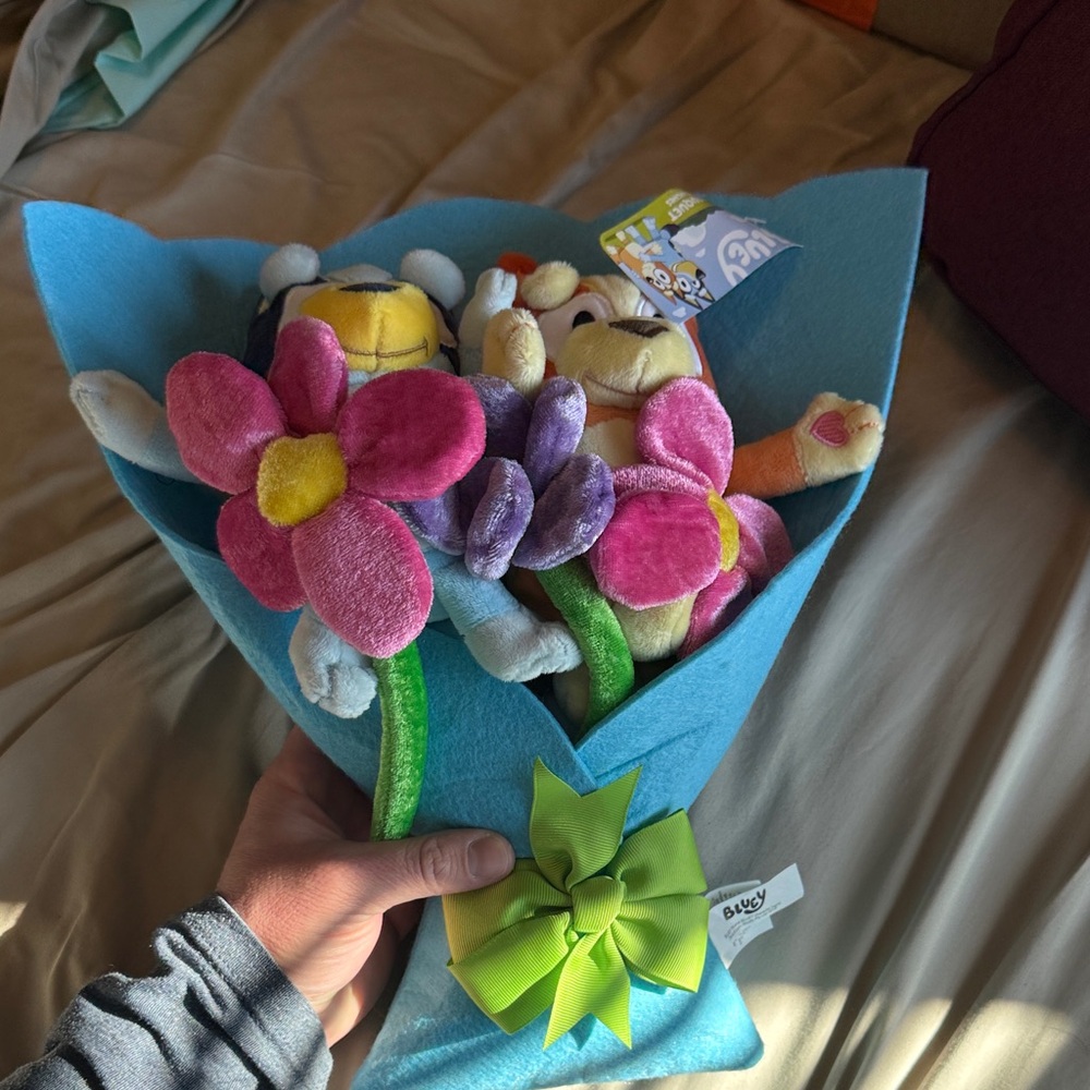 Bluey and Bingo Plush Flower Bouquet